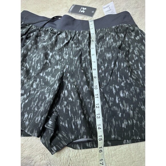 Under Armour Men's XL UA Launch Elite 5'' Print Shorts 1377002 Black grey NEW - Picture 12 of 13